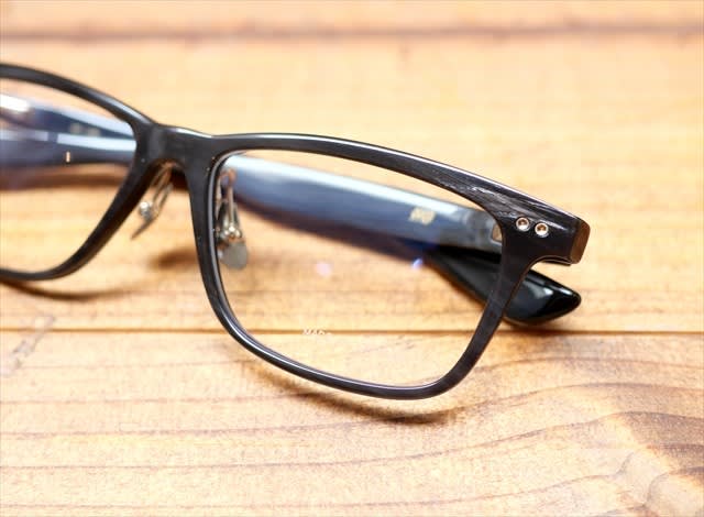 999.9 ( フォーナインズ ) LUXURY FRAME BUFFALO HORN